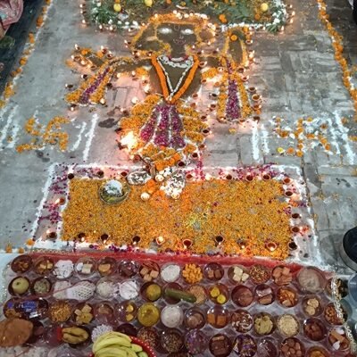 The Govardhan Puja festival was celebrated with great pomp and show at the Gau Hospital